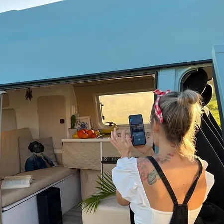 Οργανωμένο κάμπινγκ Rent A Vw T3 Camper Van With Blue Classics