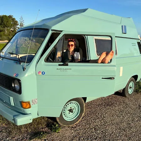 Rent A Blueclassics 's Campervan Vw T3 Azulina In Algarve Au Portugal, Campo de lujo *